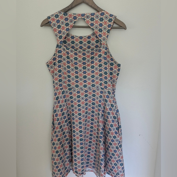 Anthropologie Tulle Red White Blue Stain Glass Fit and Flare Midi Dress Size M - Picture 2 of 11